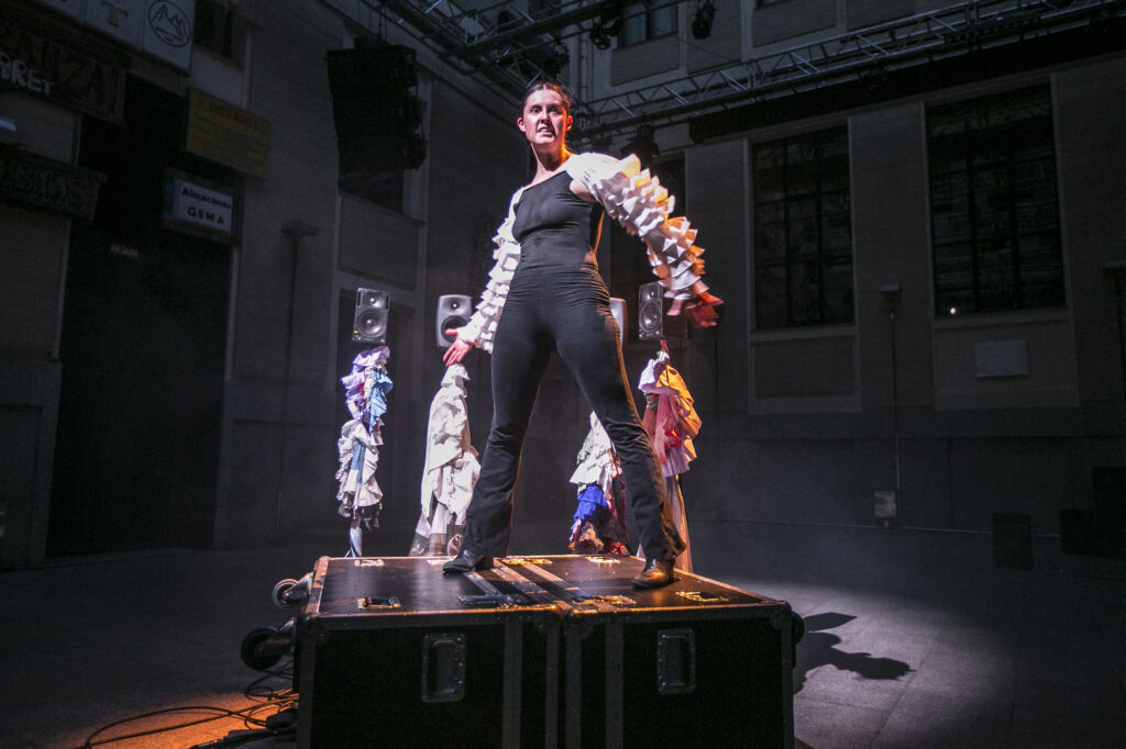 Festival Domingo, artes performativas, artes escénicas producción